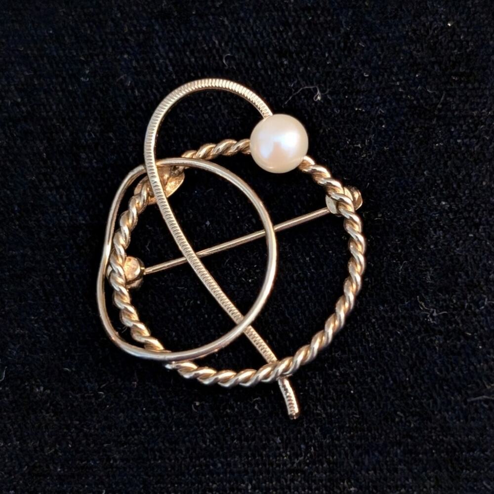 Signed Carla 1/20 12K Gold Filled Pearl Scatter Pin